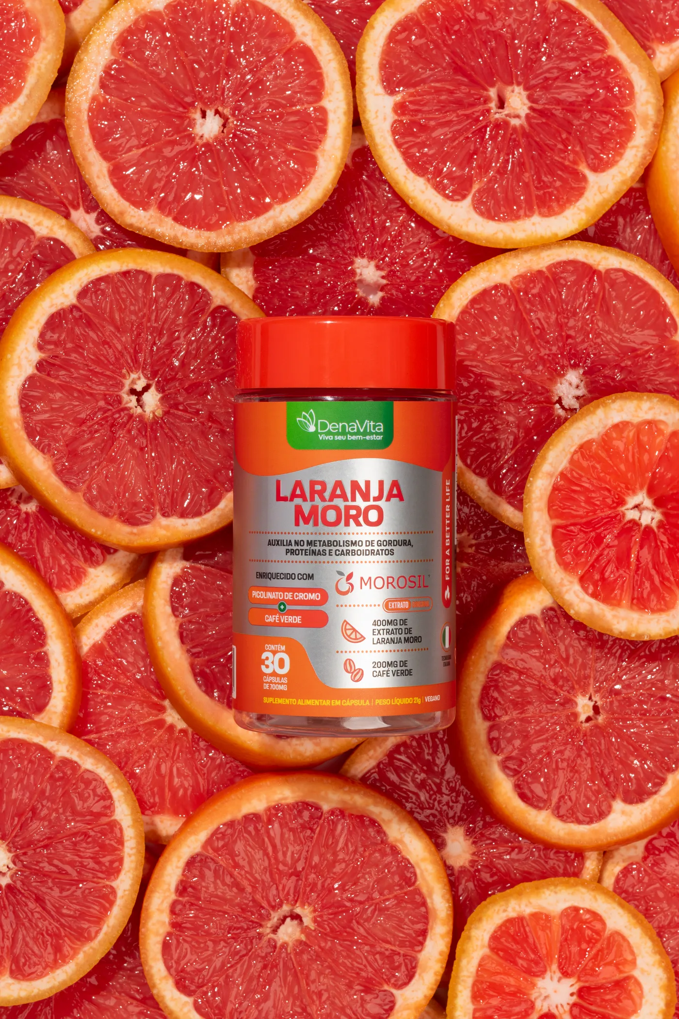 Ingredientes naturais do Laranja Moro flutuando